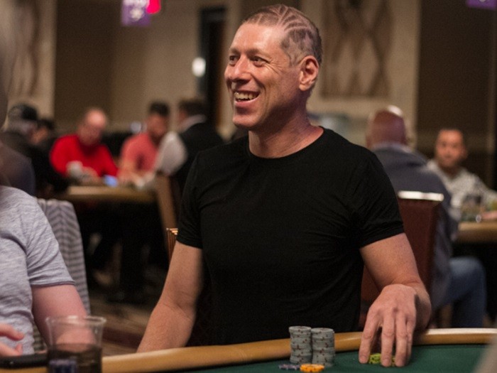 Зал славы покера включил нового участника - им стал Гекльберри Сид