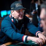 Фил Хельмут упустил 17-й золотой браслет, а Никита Бодяковский штурмует турнир суперхайроллеров