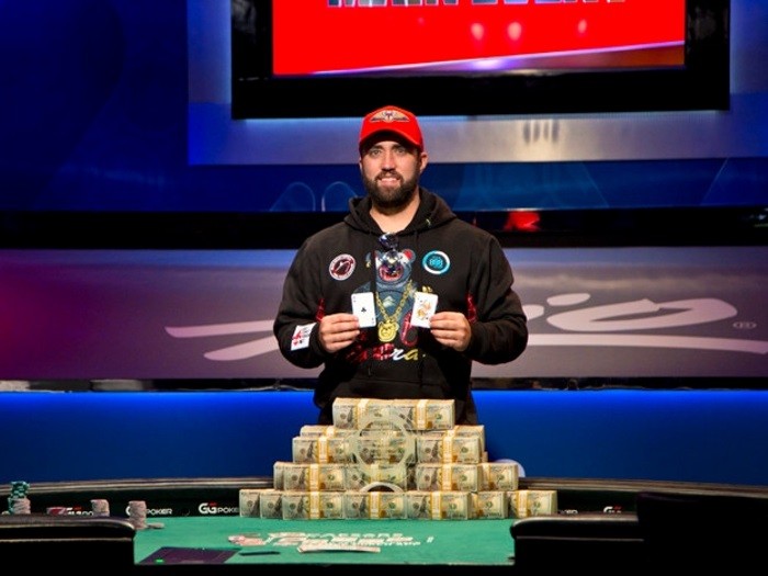 Джозеф Хеберт выиграл американскую финалку Мейна WSOP, а решающий хедз-ап перенесли на 4 января