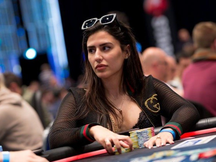 Мелика Разави выиграла первый браслет WSOP в нокаут-турнире с профессионалами