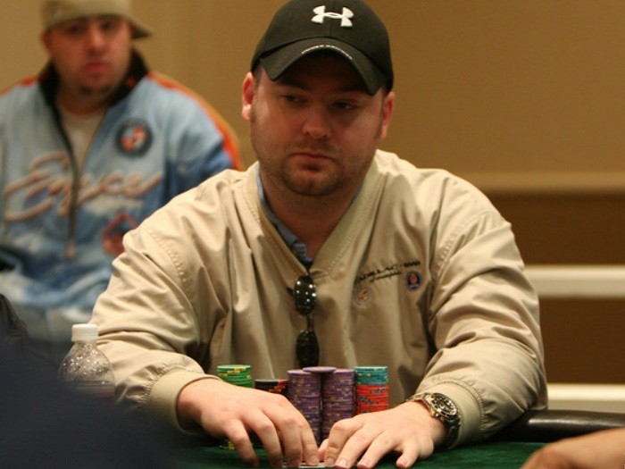 Дело Майка Постла: 60 из 88 истцов пошли на сделку с Stones Live King's