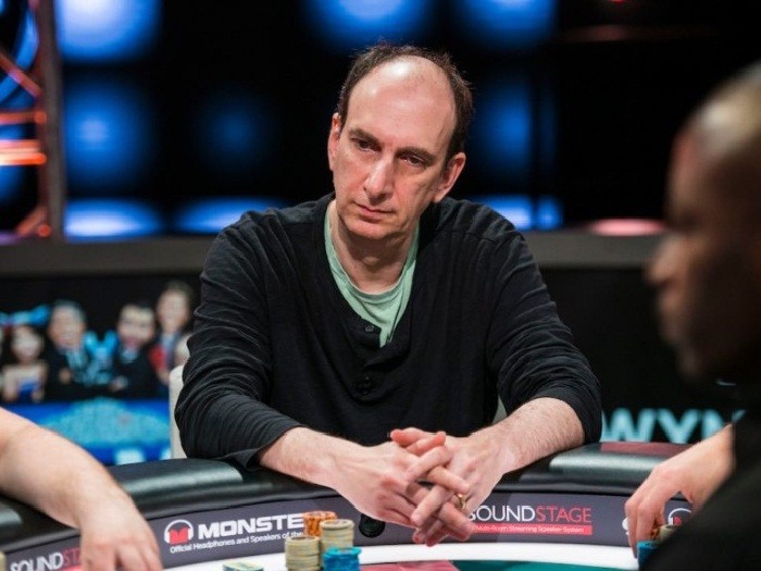 Эрик Сайдел крал блайнды оппонента в ситауте на турнире Heads-Up WSOP за $10,000