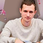 Россиянин Сергей Коляков выиграл золотой браслет на ПокерОК