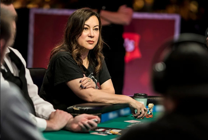 Дженнифер Тилли