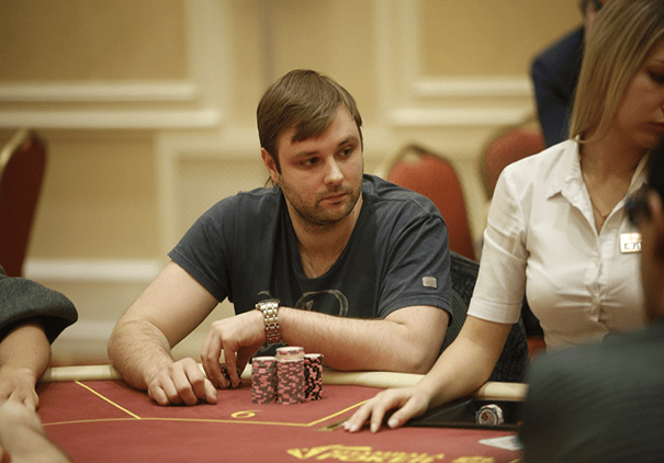 Андрей Чернокоз «рвет» дорогие турниры на PokerStars