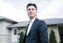 Суд закрыл дело против Дэвида Баазова