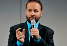 Даниэль Негреану - легенда покера