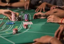 Дилер помог игрокам выиграть в баккару более $1,000,000