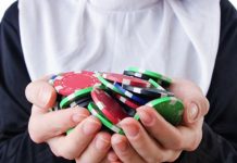 Две монахини потратили на путешествия и казино $500,000