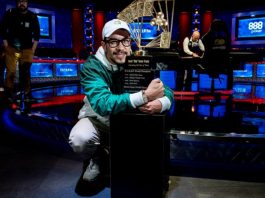 Фил_Хуэй_выиграл_WSOP PC