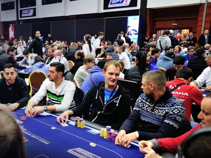 Игроки недовольны внезапным увеличением рейка в кэш-играх казино Atrium