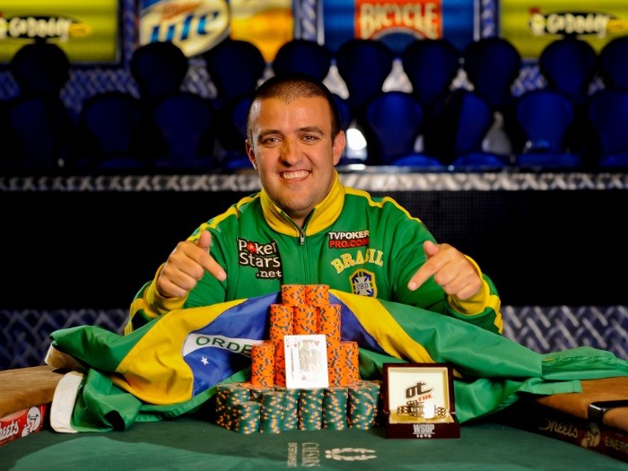 Как Андре Аккари помог покеру стать спортом в Бразилии