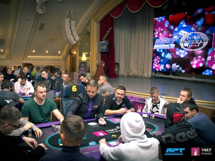 Как прошли первые дни Russian Poker Tour в Минске