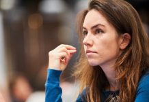Лив Боэри заглянула на шахматный турнир в Лондоне