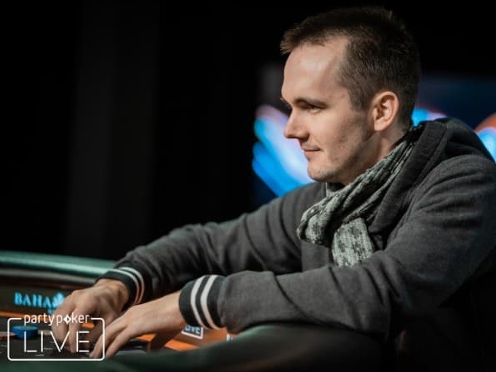 Никита Бодяковский рассказал о своем знакомстве с покером