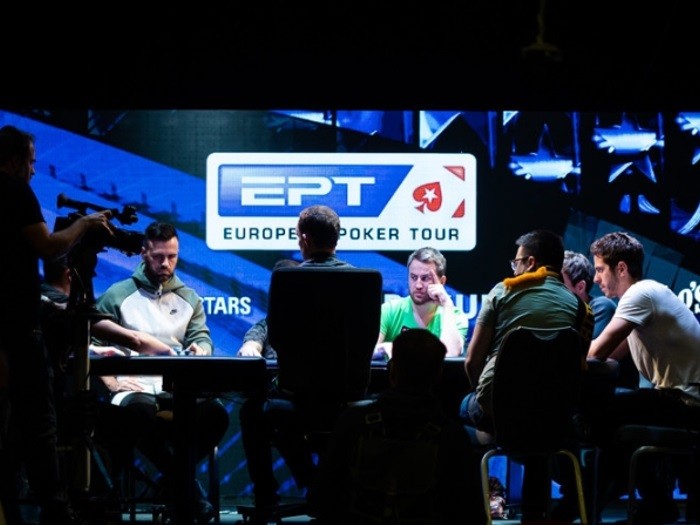 Николай Поболь вышел за финальный стол Главного события EPT Прага (трансляция)