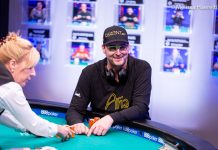 Фил Хельмут выиграл свой 15-ый браслет WSOP