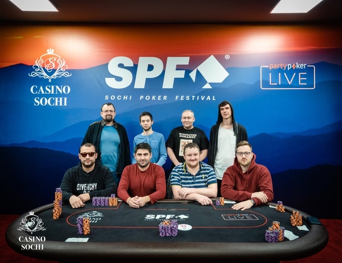 Восьмерка финалистов Main Event SPF
