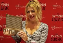 Жена Криса Мурмана Кэти Линдсей выиграла третий титул в карьере