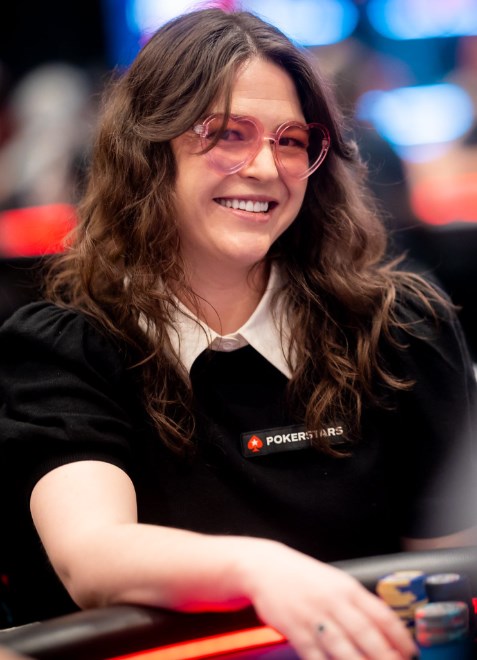 Кейтлин Комески