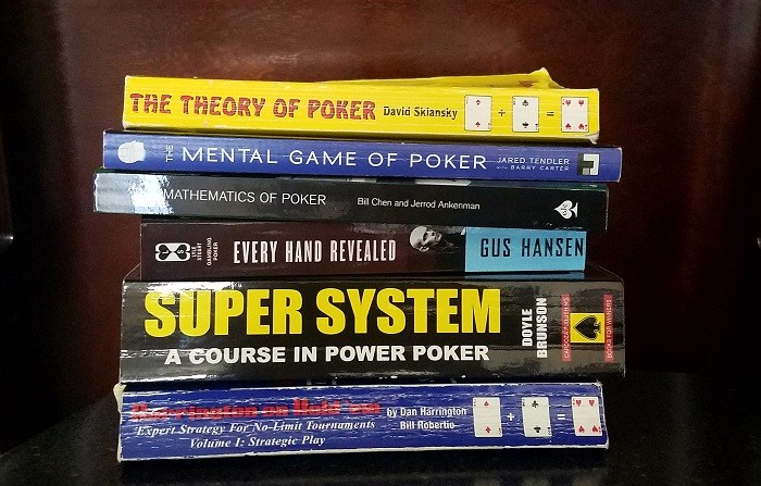 Топ-5 книг по покеру для начинающих игроков