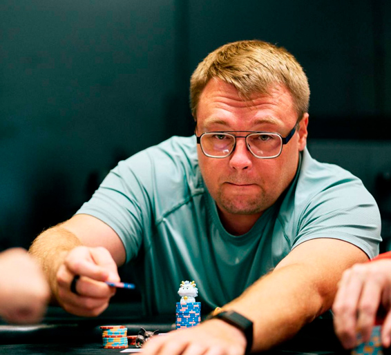 Анатолий Никитин