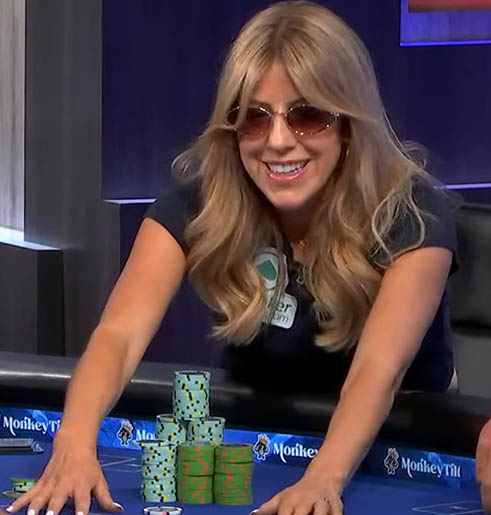 Фоксен празднует удачный блеф