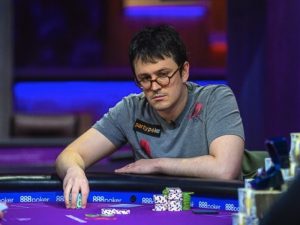 Айзек Хэкстон стал трехкратным чемпионом Super Million$