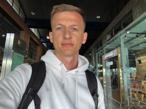 Валерий Барт