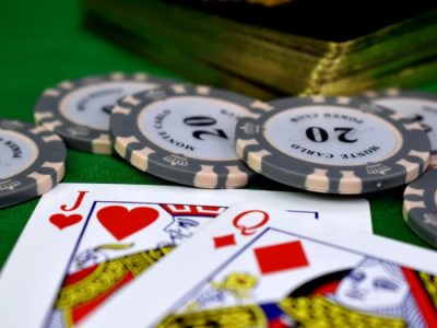 Что такое капнутый диапазон в покере