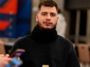 Никита Кузнецов занял второе место в чемпионате по хедз-апу на WSOP-2026 в Лас-Вегасе