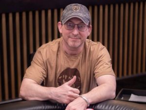 124 часа покера — побит рекорд Фила Лаака по самой длинной сессии