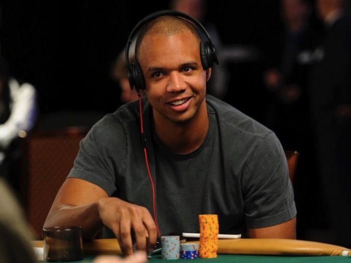 Фил Айви — чемпион хедз-ап турнира WPT HU Championship