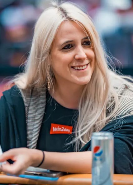 Джессика Тойлз