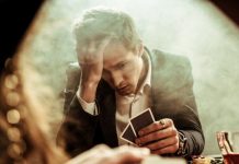 Покер и алкоголь: как не залить весь банкролл