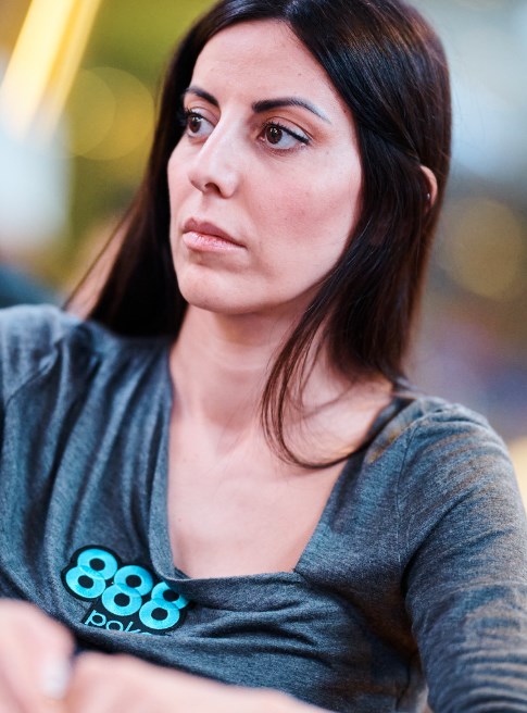 Лючия Наварро