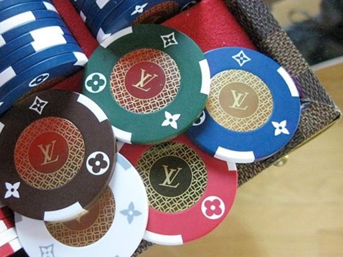 Louis Vuitton выпустил роскошный покерный набор за $24,000