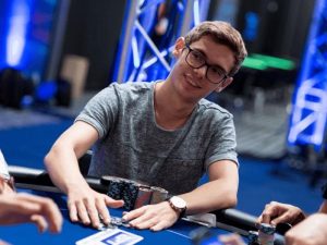 PartyPoker продолжает пополнять команду профи