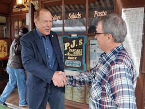 Законопроект сенатора Реймонда Лесняка поможет объединению пулов американских и британских румов