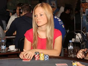 Татьяна «Mysters_Y» Бараусова прошла на финальный стол Sunday Million