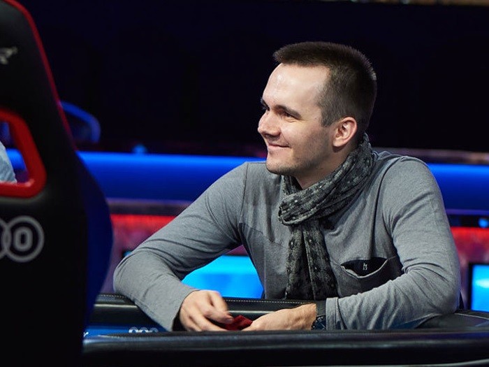 Никита Бодяковский взял 2 место в турнире суперхайроллеров SCOOP ($352,019)