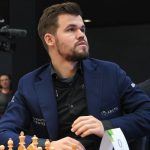 Магнус Карлсен появился на покерном турнире и финишировал в топ-25