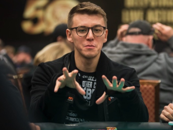 Анатолий Филатов выиграл $563,000 в Thursday Thriller на PokerOK