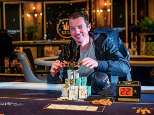 Том Дван оформил дубль на серии Triton Poker, выиграв турнир по Short Deck