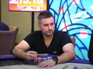 Онлайн видео турнир покер эхо москвы книжное казино
