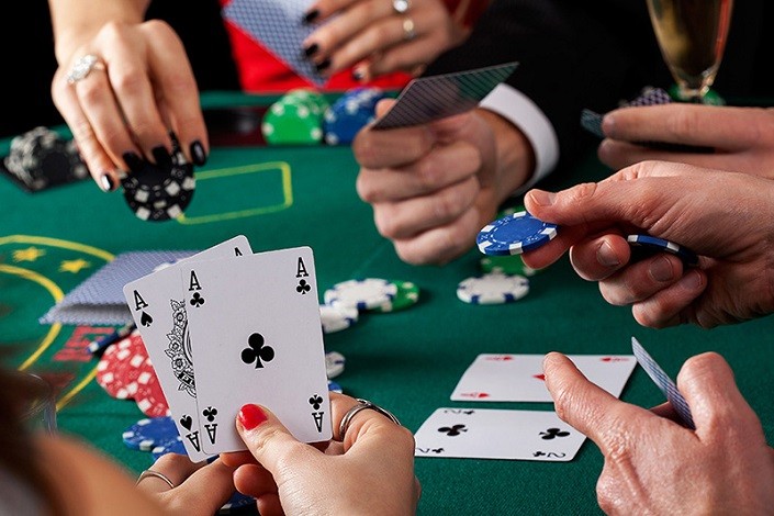 стратегии игры и комбинации в казино техасс холдем
