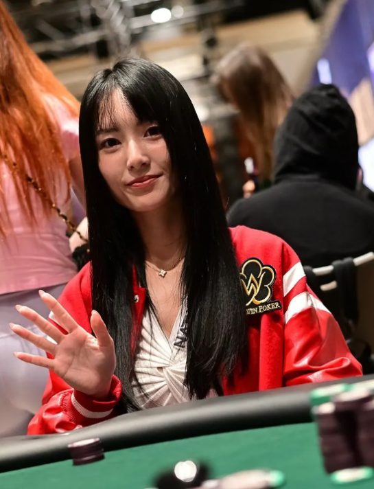 Юлунь Хуанг