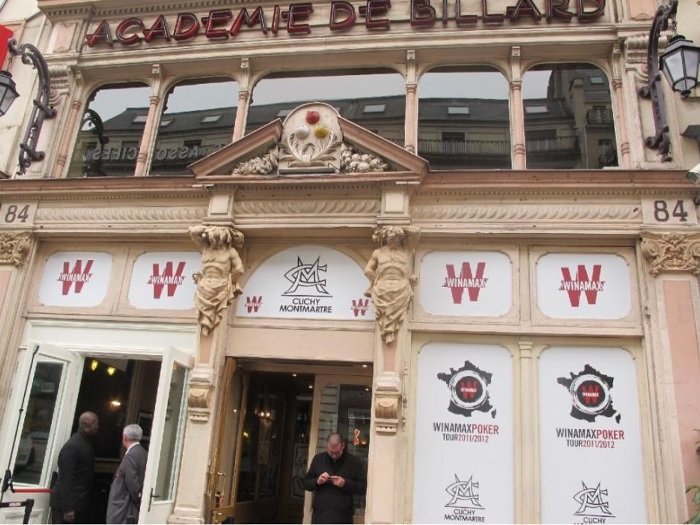Последний покерный клуб в Париже закрыли из-за подозрения в отмывании денег